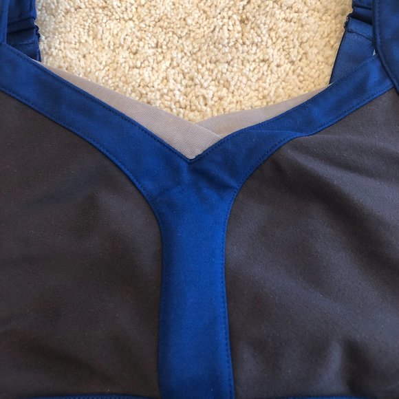 FABLETICS Shira High Impact Sports Bra - Picture 5 of 10